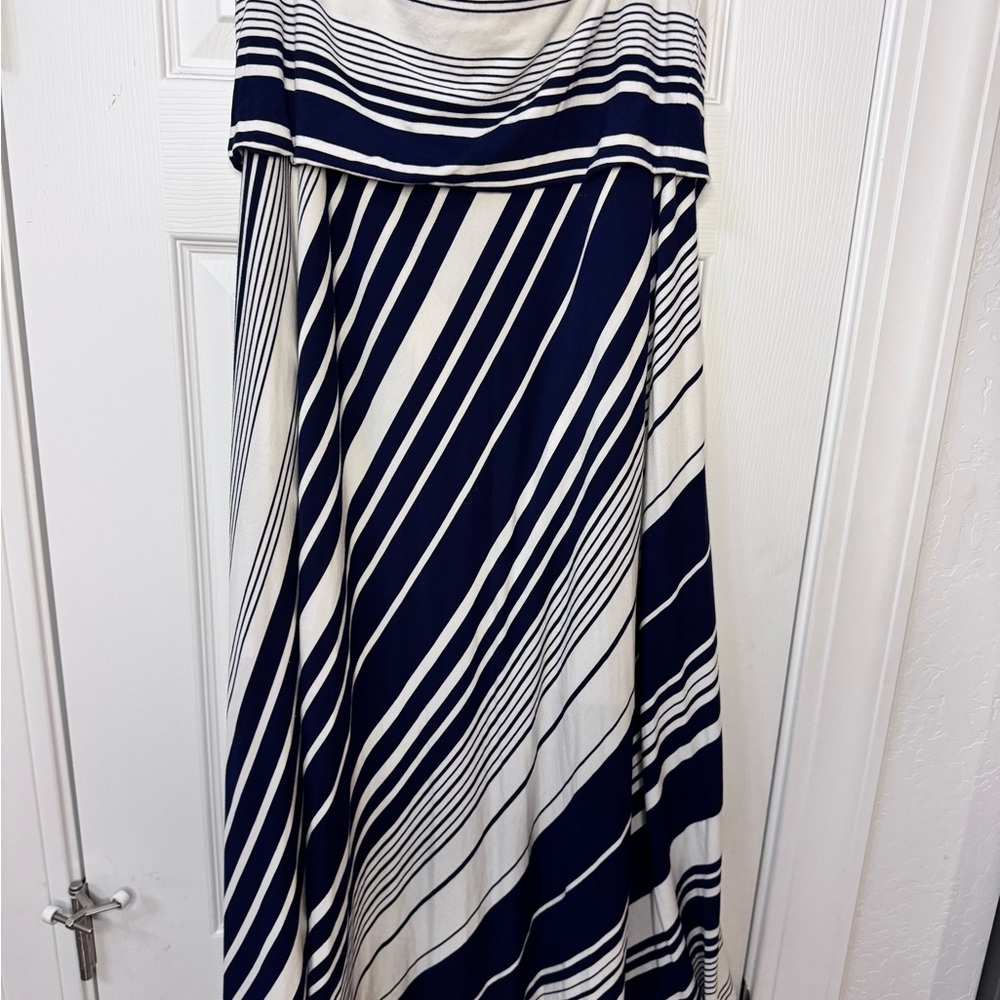 Chelsea & Theodore Navy and White Striped Maxi - Picture 2 of 4